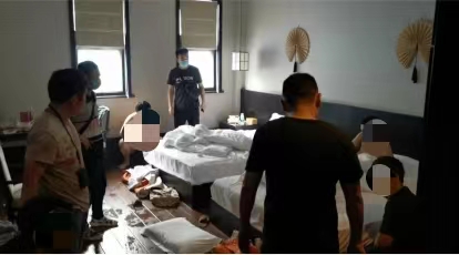 民警抓获嫌疑人。重庆合川警方供图