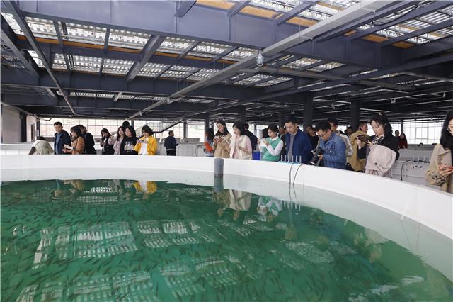重庆记协新媒体专委会3月教育培训和创作实践活动在梁平举行2