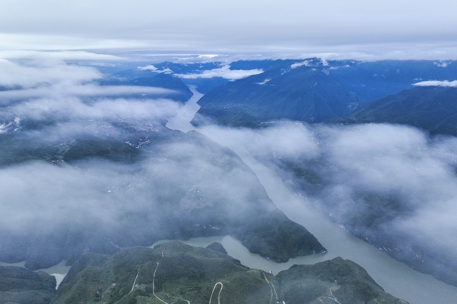 雨後水墨三峽 中國山水之美