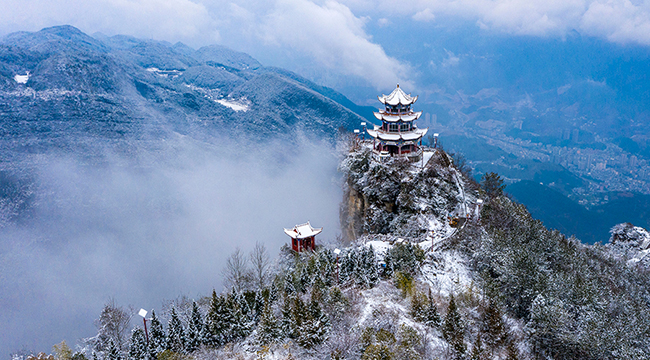 【“飞阅”中国】雪落云台寺 峡谷静如诗