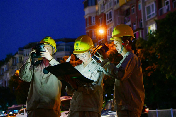 重庆：夜间特巡保障市民可靠用电