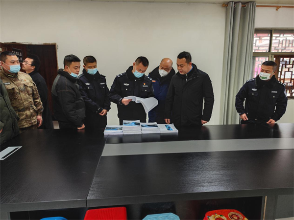 酉阳县领导带队检查龚滩古镇消防工作