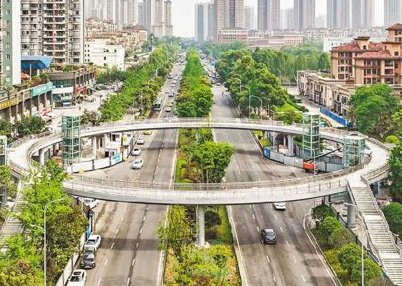 重庆中心城区今年力争建成16座人行天桥和地通道