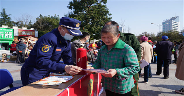 丰都县消防救援大队开展消防产品打假专项宣传活动