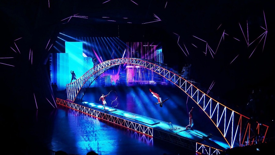 《極限快樂SHOW 2》國際馬戲城首演 震撼演繹“重慶特色”